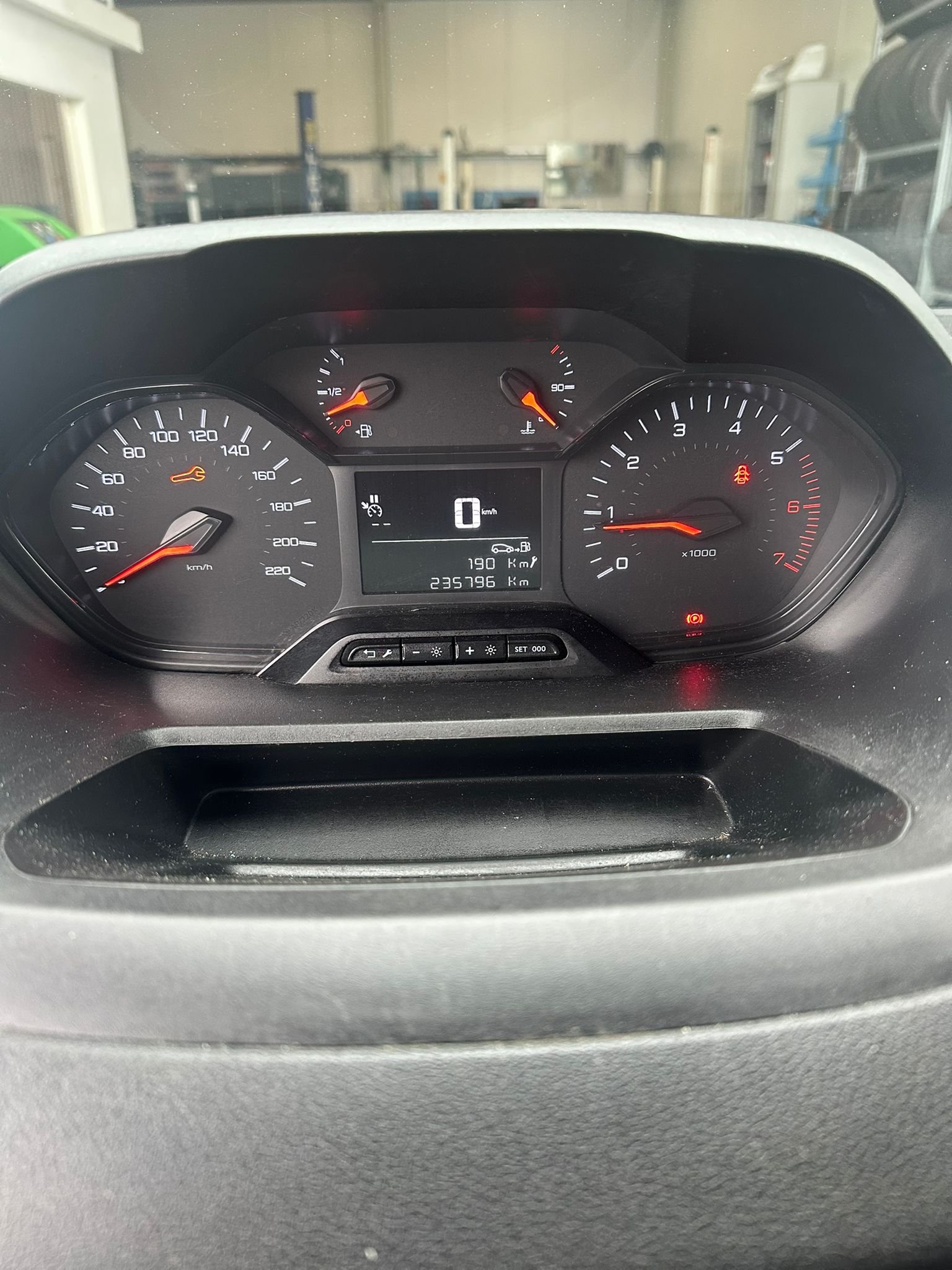 Peugeot Partner 1.6 BlueHDI Premium Long l2