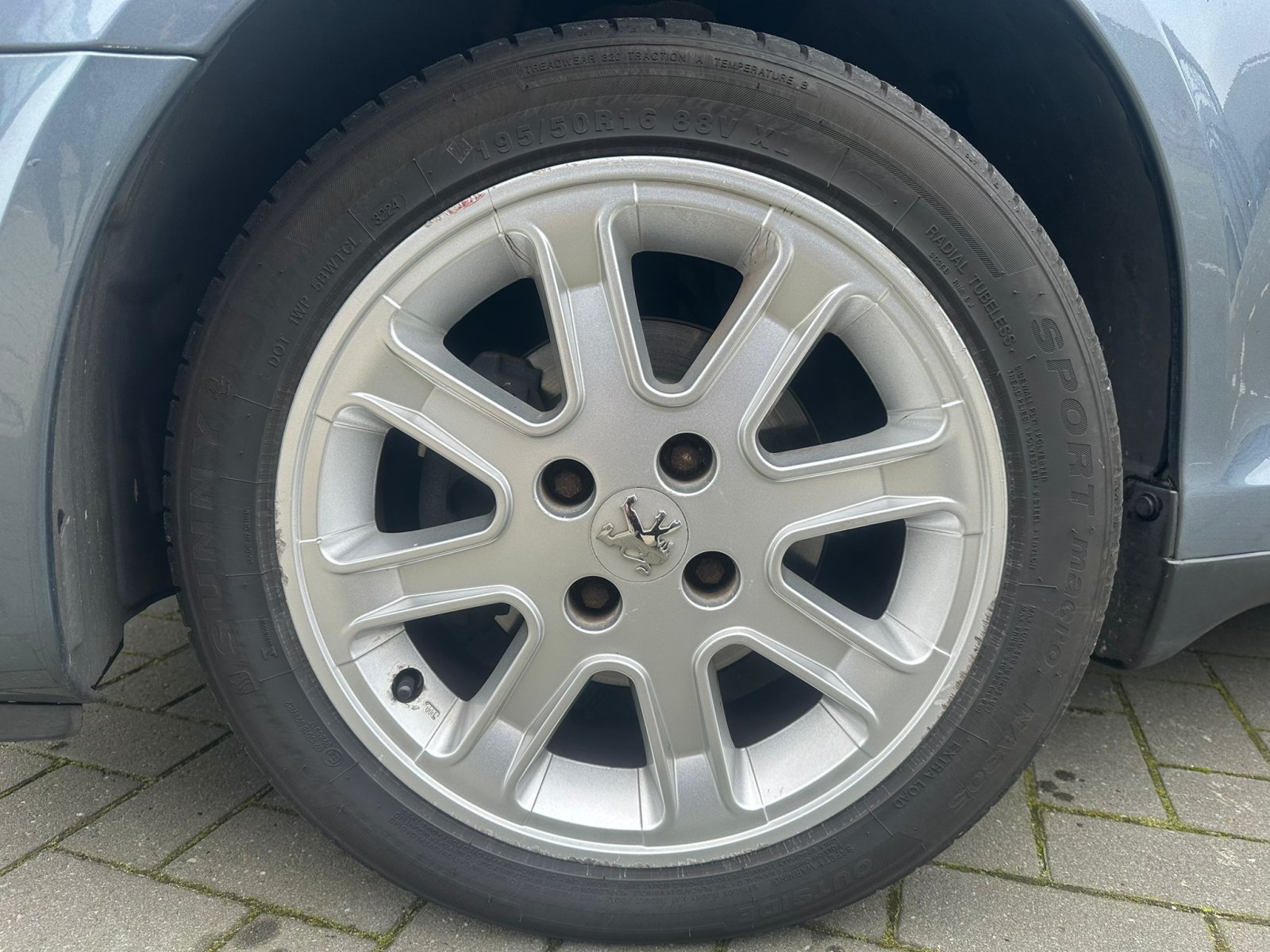 Peugeot 1007 1.4 75 PK Automaat Elek ramen Elek deuren Airco