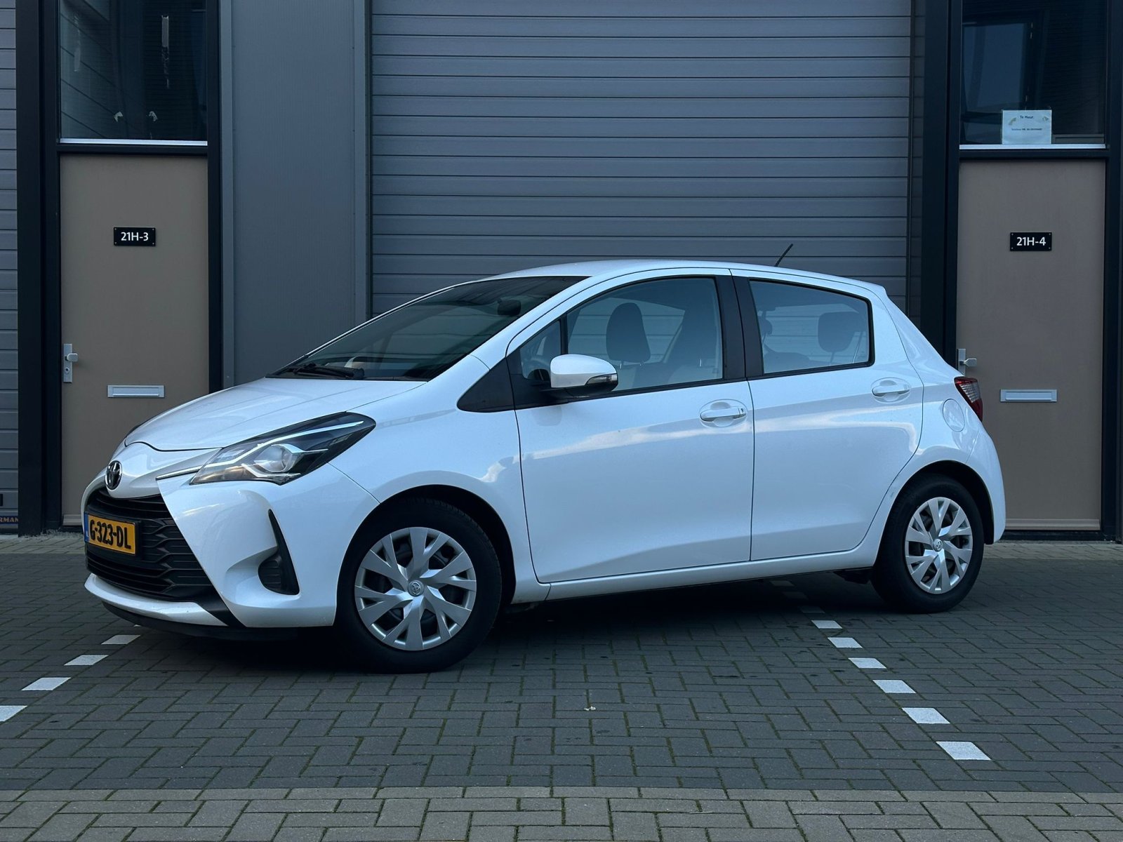 Toyota Yaris 1.0 VVT-i Comfort Elek ramen Airco Navi Camera