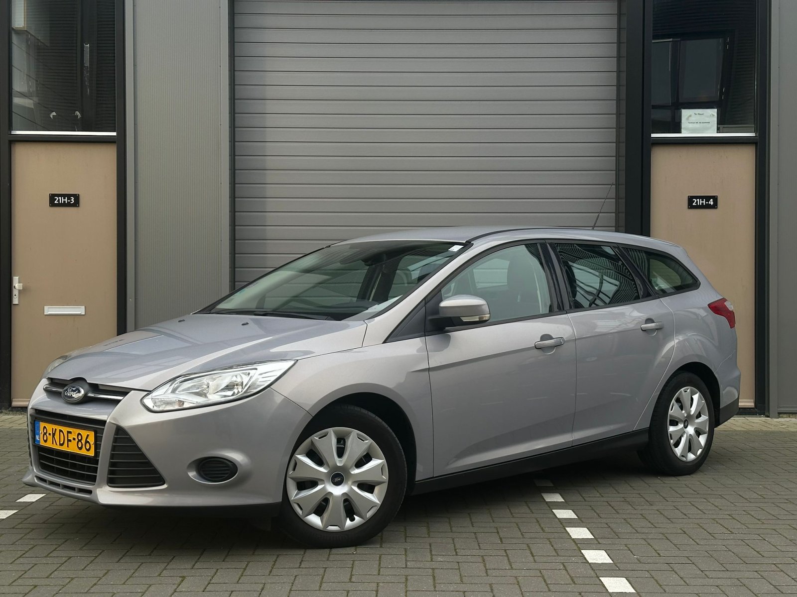 Ford Focus Wagon / Airco / Cruise / Sensoren / Navi
