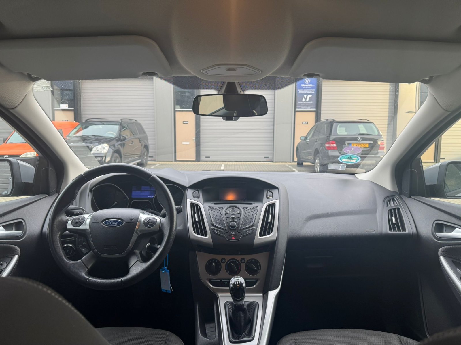 Ford Focus Wagon / Airco / Cruise / Sensoren / Navi