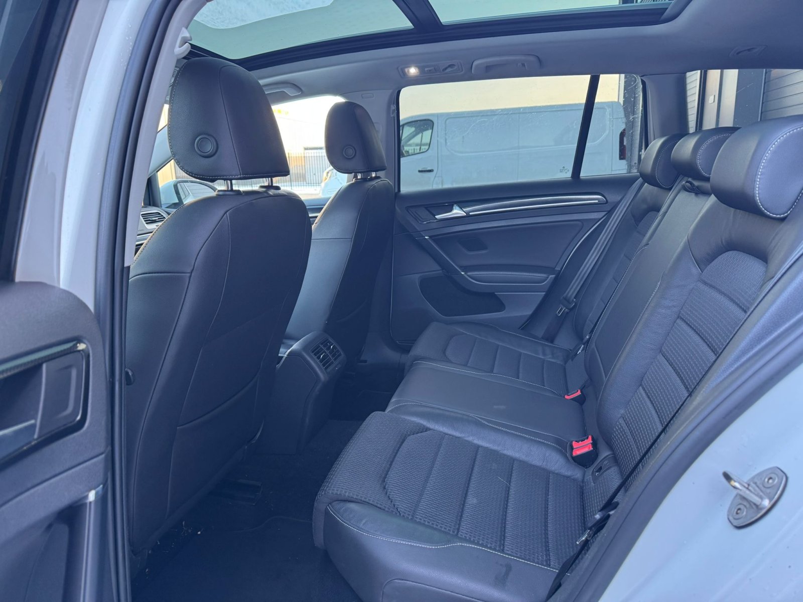 Volkswagen Golf Variant 1.4 TSI Pano / TrekH / Stoel / LMV