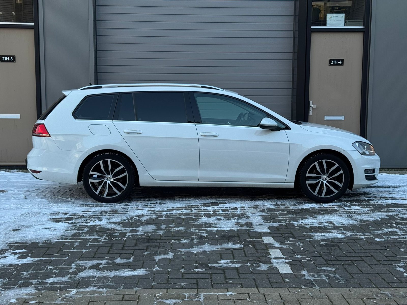Volkswagen Golf Variant 1.4 TSI Pano / TrekH / Stoel / LMV