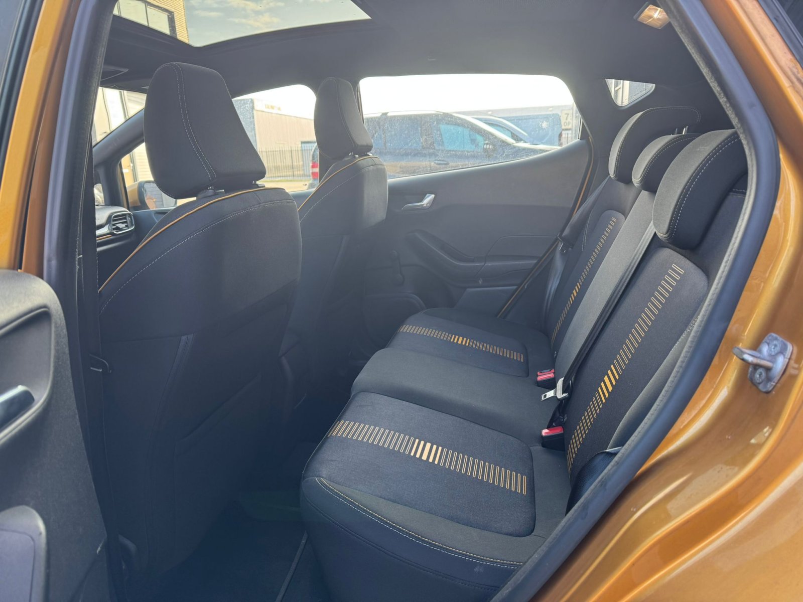 Ford Fiesta 1.0 actieve adaptief cruise Pano LED Airco LMV