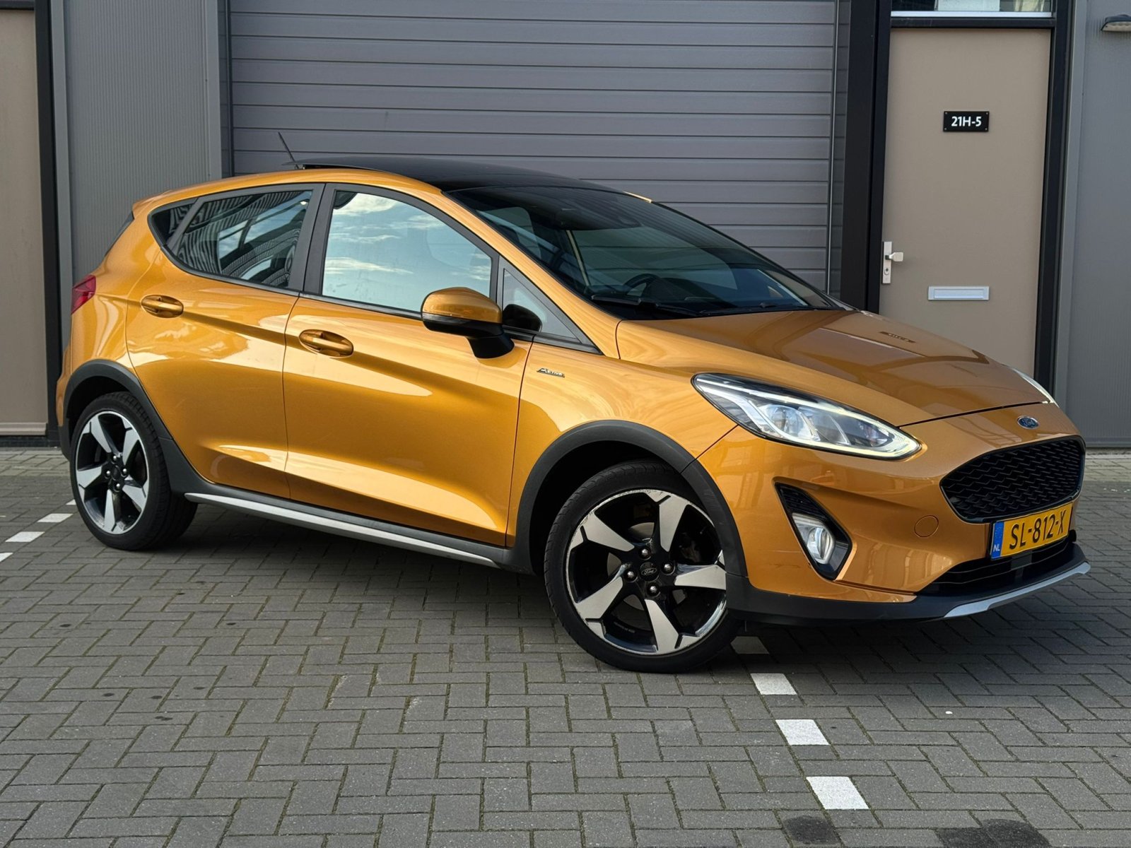 Ford Fiesta 1.0 actieve adaptief cruise Pano LED Airco LMV