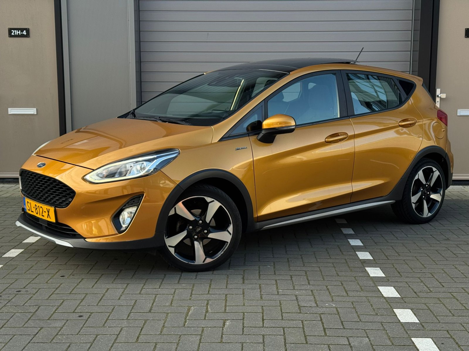 Ford Fiesta 1.0 actieve adaptief cruise Pano LED Airco LMV