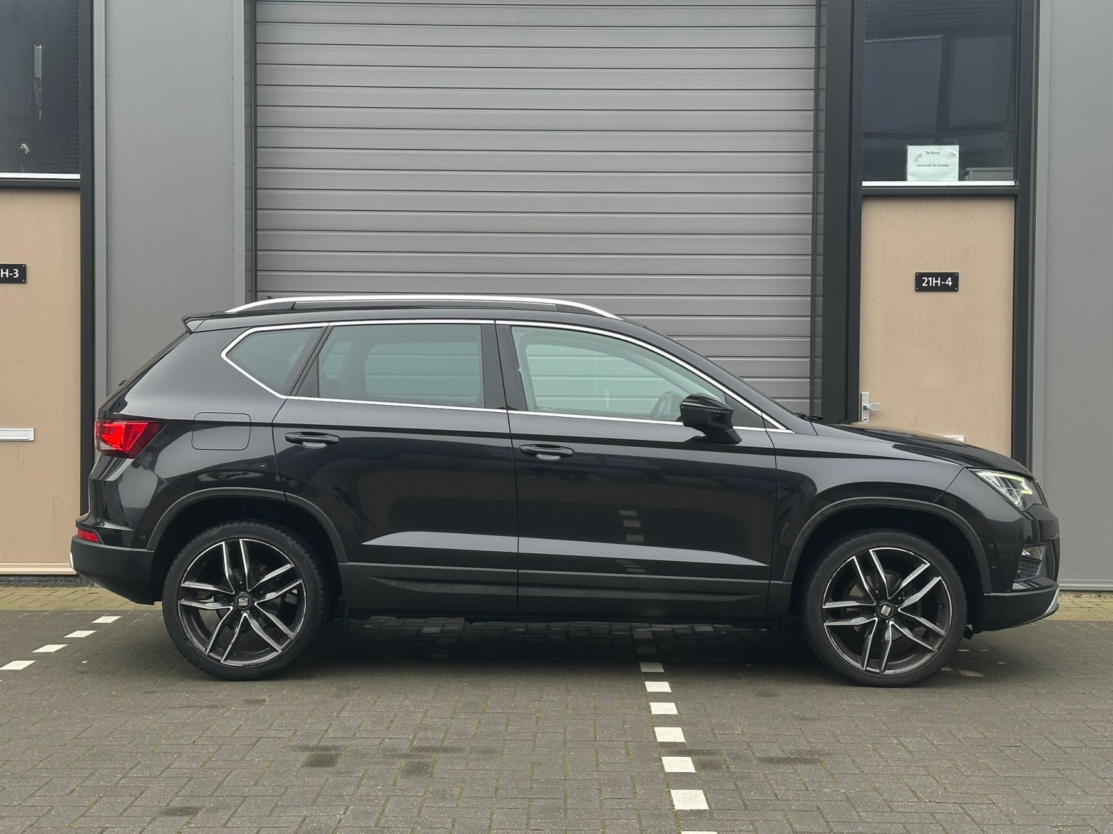 Seat Ateca 1.0 Eco TSI Style Business Intense / camera / Cruise / Airco / LMV