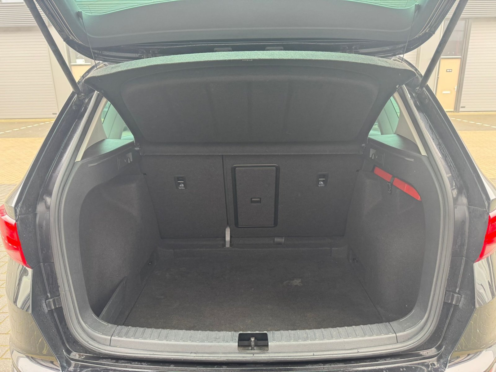 Seat Ateca 1.0 Eco TSI Style Business Intense / camera / Cruise / Airco / LMV