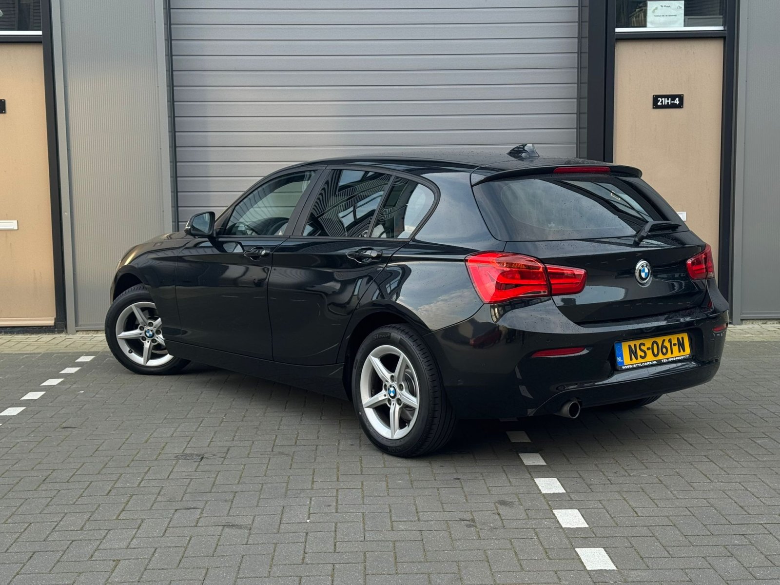 BMW 1-Serie, 116i Executive / Airco / Navi / org NL / Cruise / LED