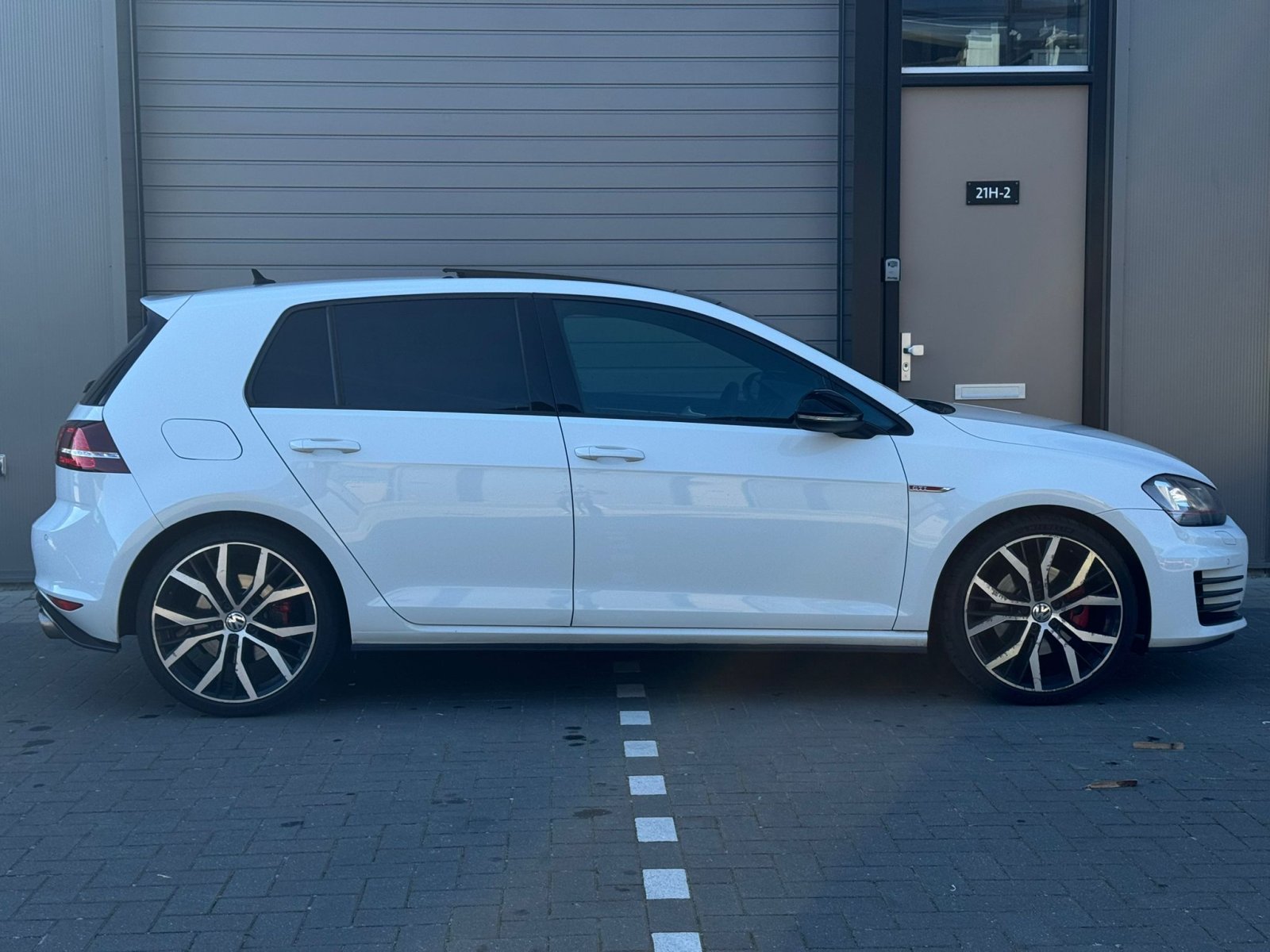 VW Golf 2.0 TSI GTI Performance / Dyn / Key / Pano / Milltek