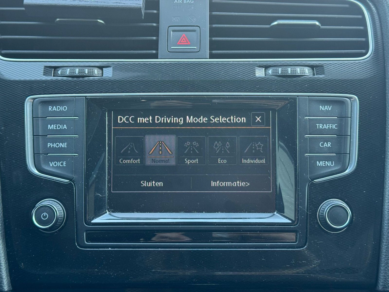 VW Golf 2.0 TSI GTI Performance / Dyn / Key / Pano / Milltek