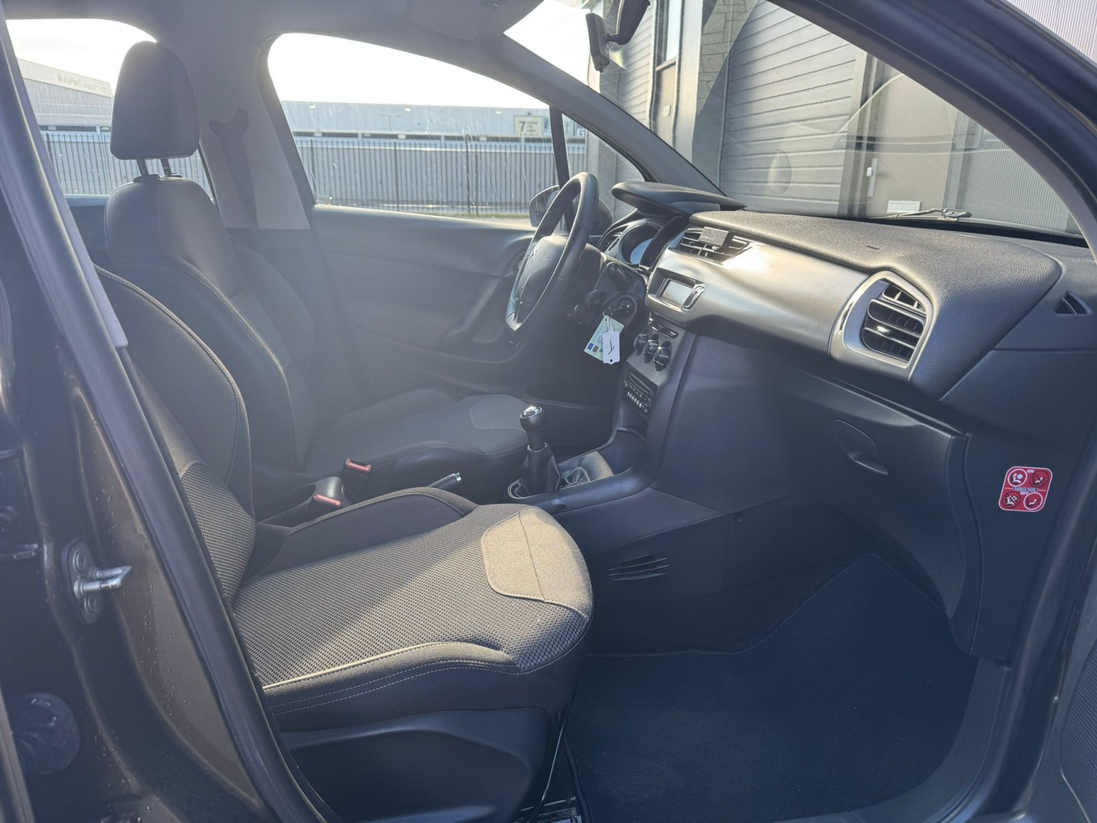 Citroen C3 1.0 VTi Tendance / Cruise / Elek spiegels / airco